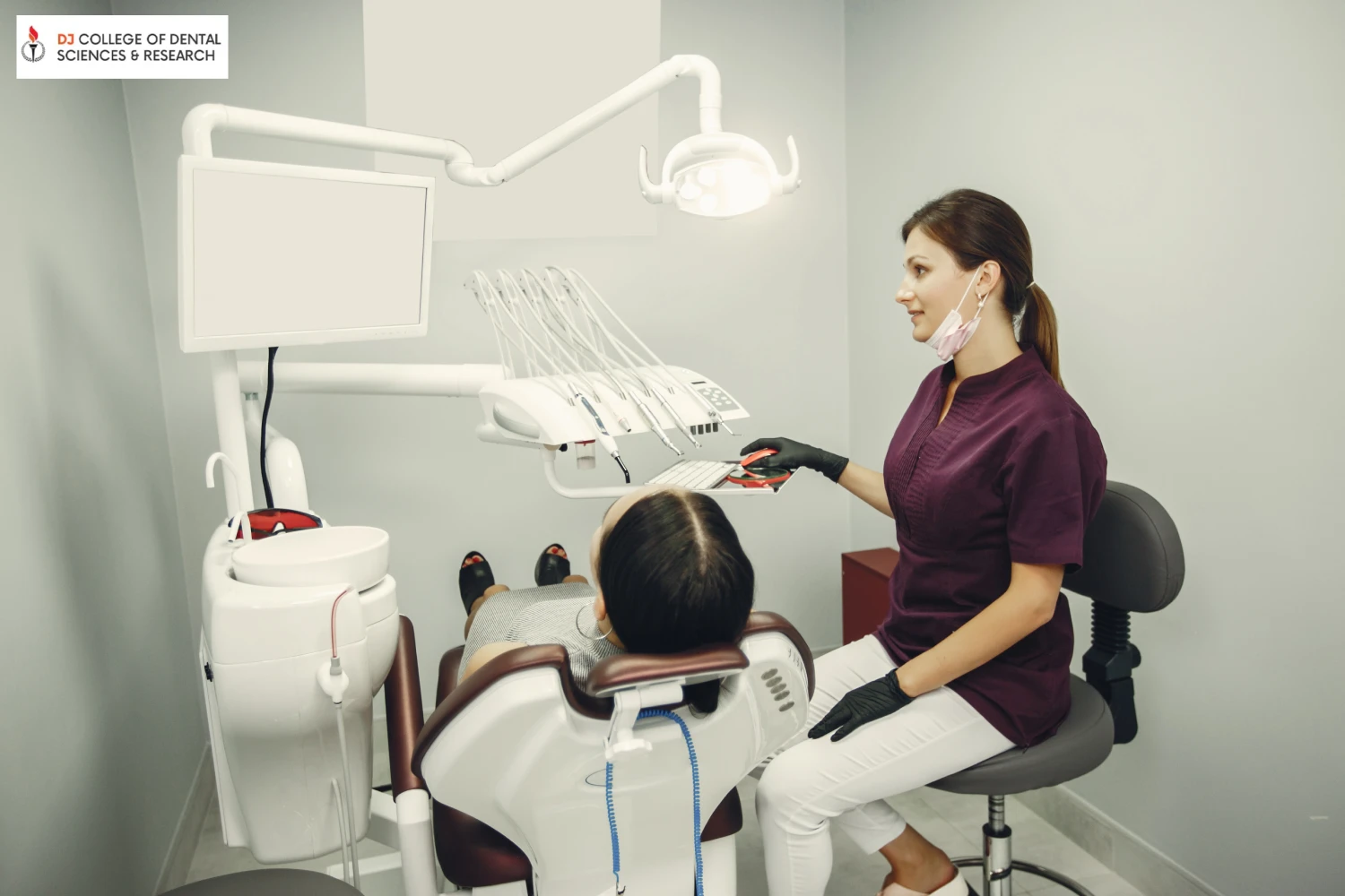 Read more about the article From Root Canals to Tooth Regeneration: How Conservative Dentistry and Endodontics Are Reversing the Irreversible