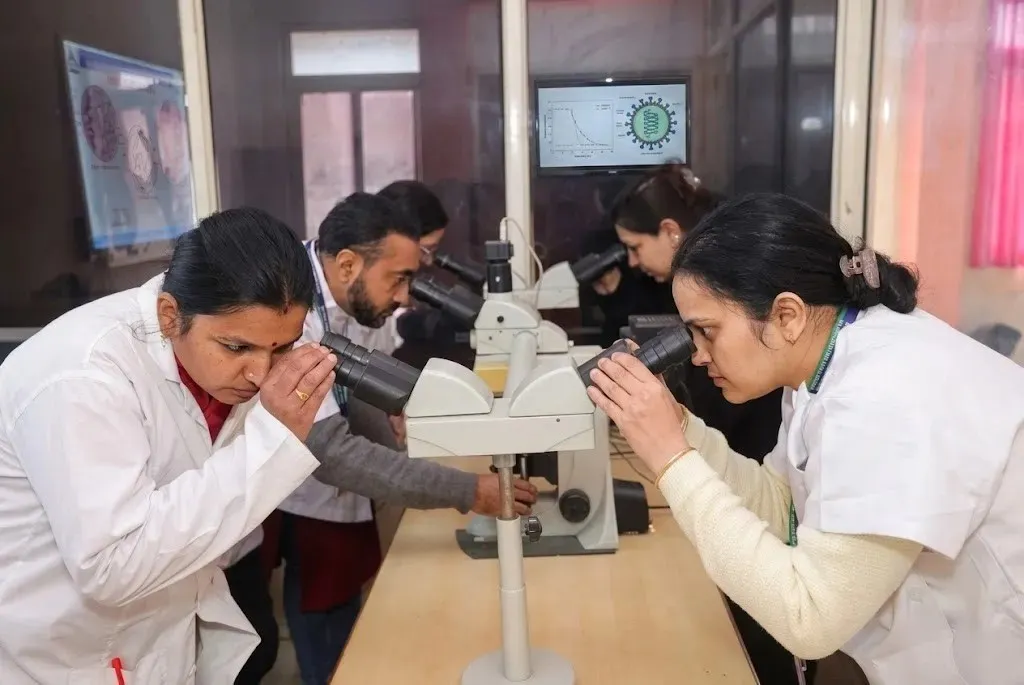 Faculty & Research Lab